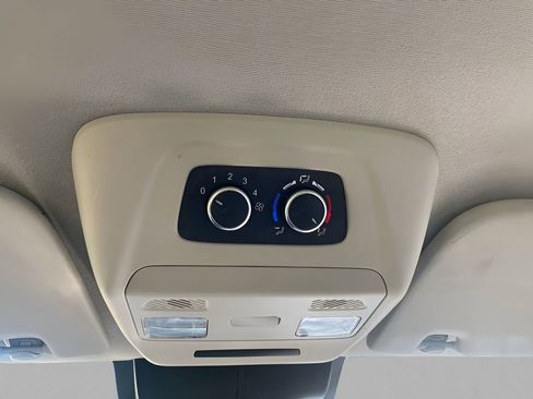 Used 2023 Ford Transit 350 XLT image 16