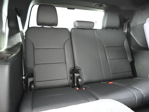 Used 2026 Buick Enclave Sport Touring w/ Super Cruise Package AWD/4WD image 16