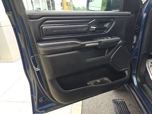 Used 2022 RAM 1500 Limited w/ Body-Colour Bumper Group AWD/4WD image 11