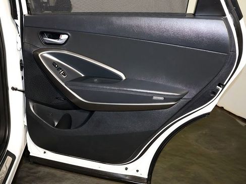 Used 2018 Hyundai Santa Fe Limited AWD/4WD image 32