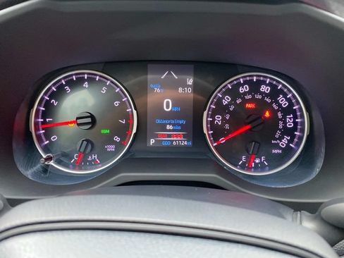 Used 2022 Toyota RAV4 XLE FWD image 16