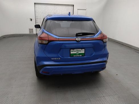 Used 2023 Nissan Kicks S FWD image 6