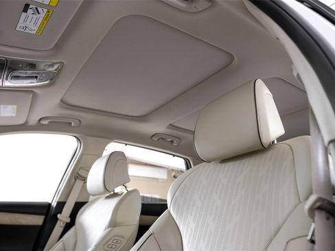 Used 2022 Genesis GV80 3.5T w/ Advanced Package 06 image 34