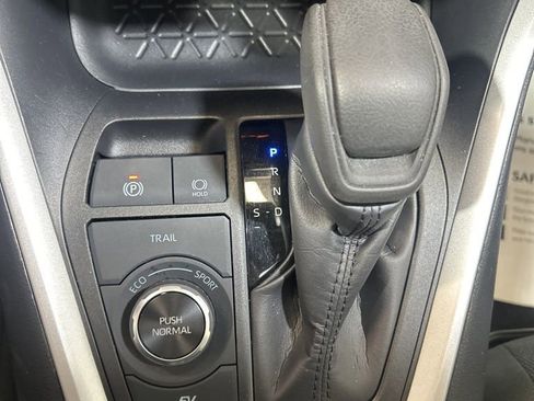 Used 2025 Toyota RAV4 LE image 29