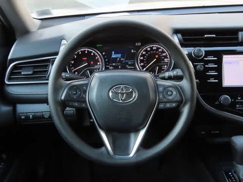 Used 2020 Toyota Camry LE image 18