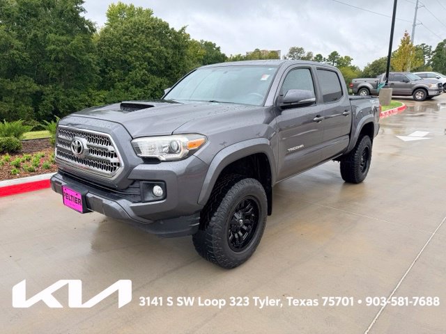 Used 2016 Toyota Tacoma TRD Sport w/ Premium & Technology Package RWD image 3
