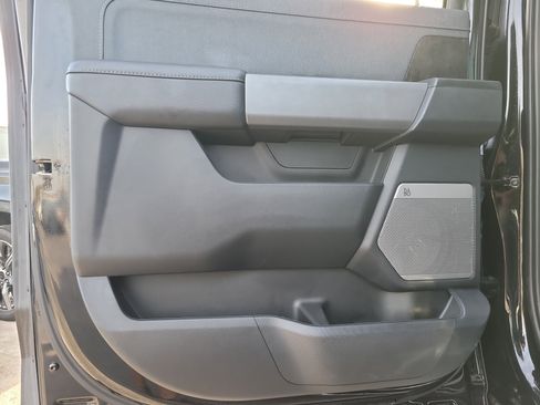 Used 2023 Ford F150 Lariat w/ Trailer Tow Package image 11