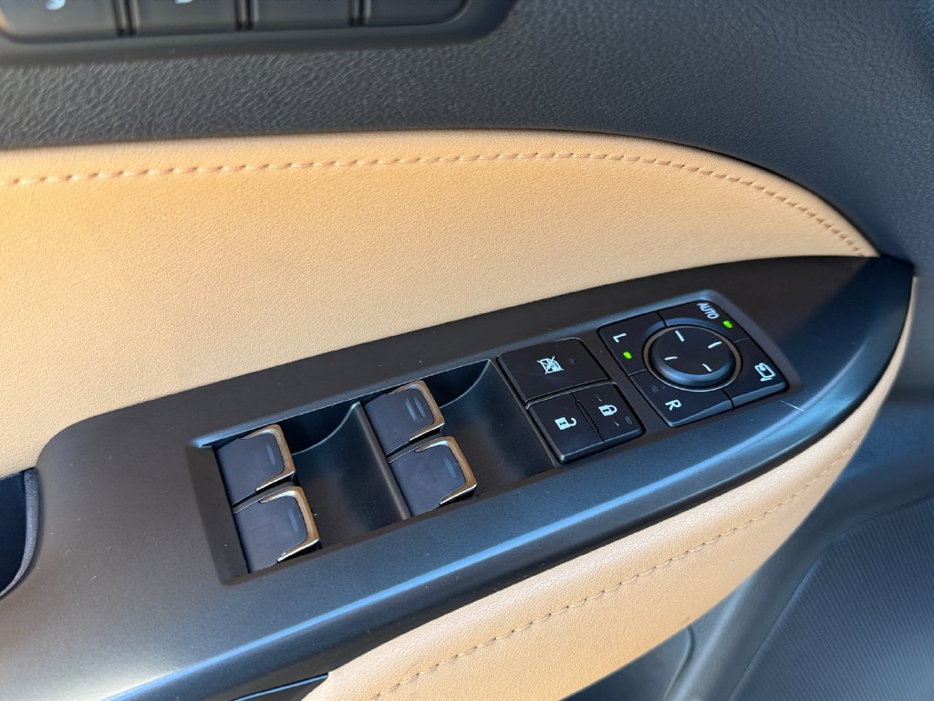 Certified 2025 Lexus NX 350 AWD w/ Accessory Package (2T) image 15