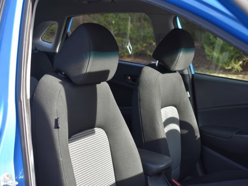 Used 2018 Hyundai Kona SE image 24