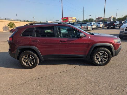 Used 2021 Jeep Cherokee Trailhawk w/ Sun, Sound & Nav Group AWD/4WD image 6