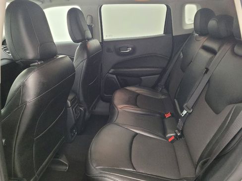 Used 2021 Jeep Compass Latitude w/ Sun and Sound Group AWD/4WD image 18