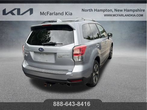 Used 2017 Subaru Forester 2.5i Limited AWD/4WD image 4