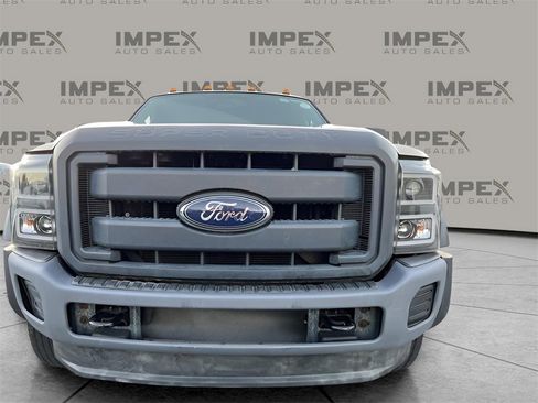 Used 2013 Ford F450 XL w/ Snow Plow Prep Pkg image 39
