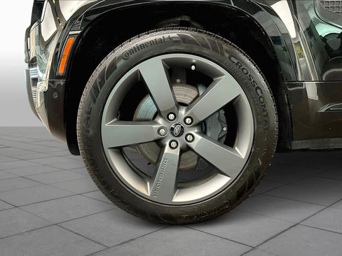 Used 2024 Land Rover Defender 130 Outbound image 9