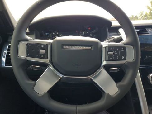 New 2025 Land Rover Discovery Dynamic SE AWD/4WD image 25