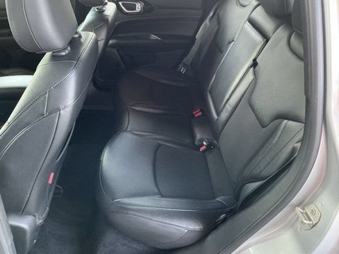 Used 2024 Jeep Compass Trailhawk AWD/4WD image 16