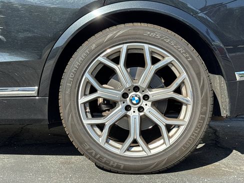 Used 2023 BMW X7 xDrive40i AWD/4WD image 4