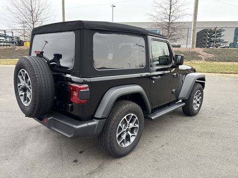 Certified 2024 Jeep Wrangler Sport S image 9