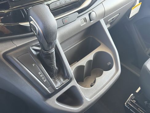 Used 2025 Ford Transit 350 XLT image 19