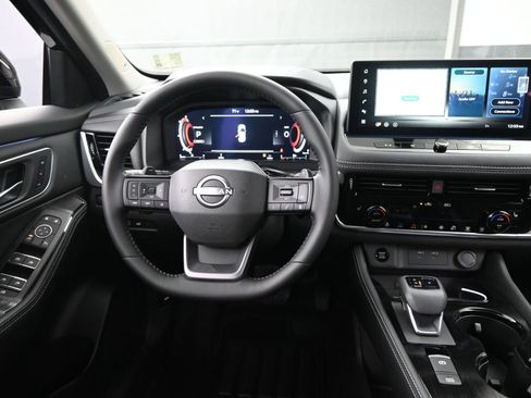 New 2026 Nissan Rogue Platinum w/ Platinum Premium Package AWD/4WD image 12