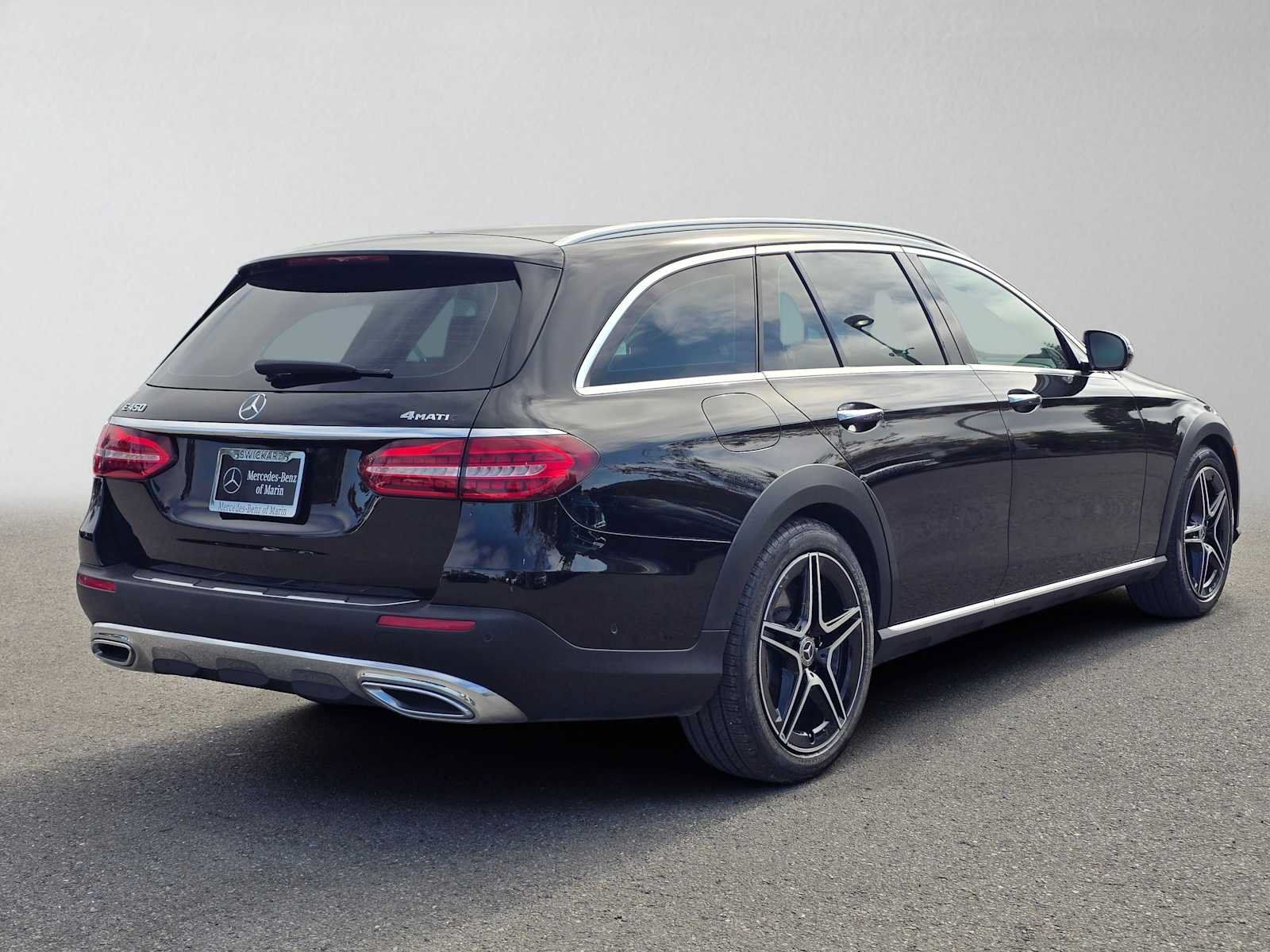 Used 2023 Mercedes-Benz E 450 4MATIC All-Terrain Wagon image 3