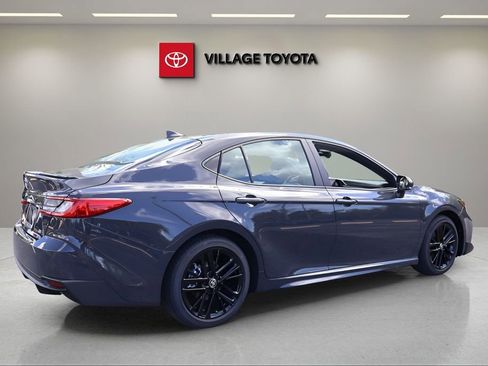 New 2026 Toyota Camry SE image 5