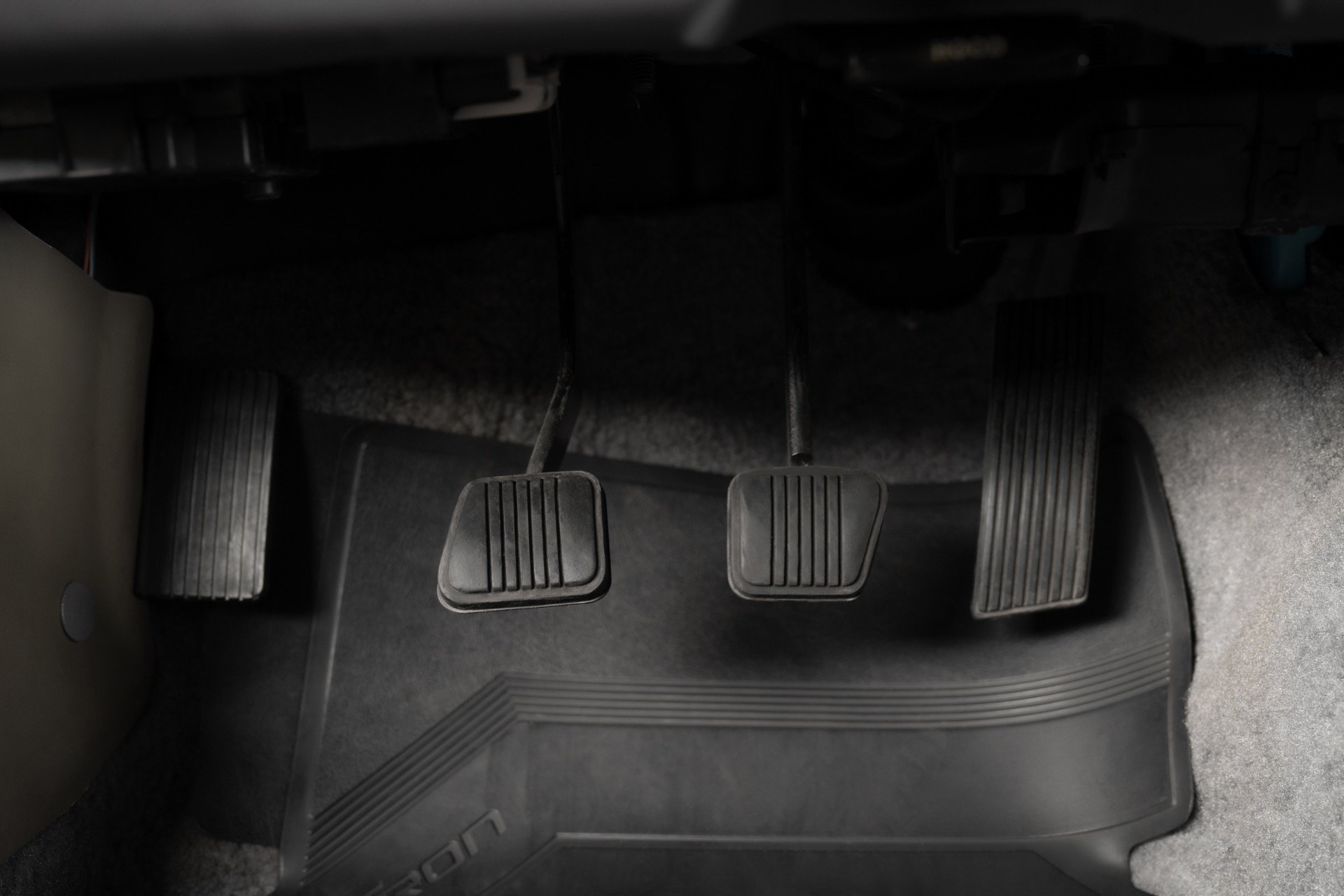 Used 1993 Ford Mustang Cobra RWD image 19