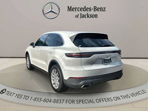 Used 2021 Porsche Cayenne AWD/4WD image 3