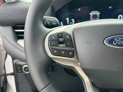 New 2026 Ford Explorer Active w/ Active Comfort Package AWD/4WD image 9