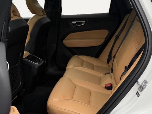 Used 2021 Volvo XC60 T5 Inscription w/ Advanced Package AWD/4WD image 13