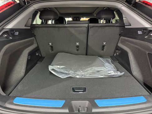 New 2026 Cadillac Optiq Sport 1 AWD/4WD image 43
