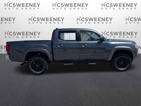 Used 2020 Toyota Tacoma SR5 image 12