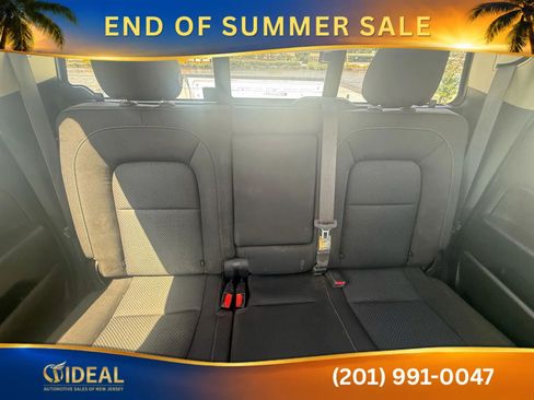 Used 2022 Chevrolet Colorado LT w/ LT Convenience Package AWD/4WD image 16