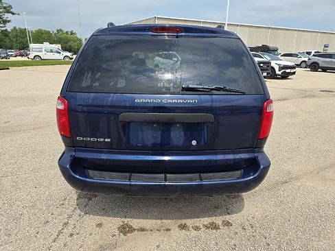 Used 2005 Dodge Grand Caravan SE w/ Popular Equipment Group I FWD image 6