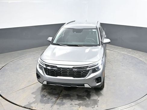 Used 2025 Kia Seltos S image 37