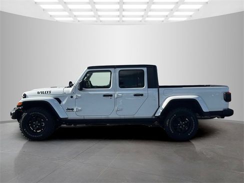 Certified 2025 Jeep Gladiator Willys image 4