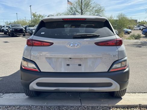 Used 2022 Hyundai Kona SEL w/ Convenience Package image 4