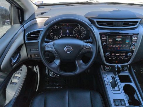 Used 2022 Nissan Murano SV FWD image 16