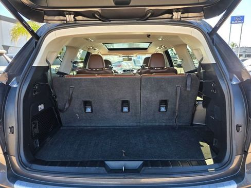 Used 2019 Subaru Ascent Touring w/ Popular Package #2A image 12