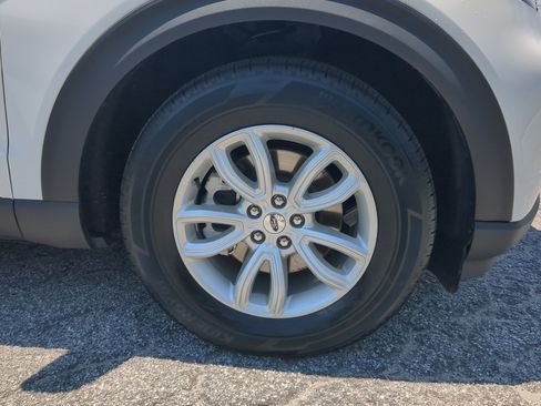 Certified 2021 Ford Explorer 2WD image 9
