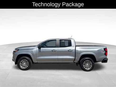 Certified 2024 Chevrolet Colorado LT w/ LT Convenience Package III AWD/4WD image 5