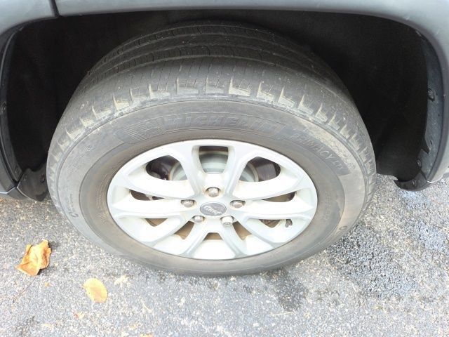 Used 2016 Jeep Grand Cherokee Laredo w/ Quick Order Package 23E RWD image 29