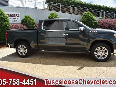 Used 2025 Chevrolet Silverado 1500 LTZ AWD/4WD image 11