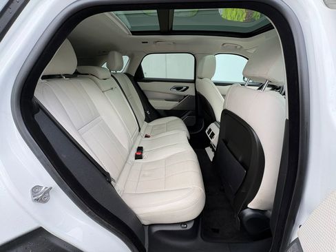 Used 2019 Land Rover Range Rover Velar R-Dynamic SE AWD/4WD image 25