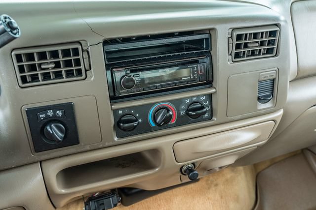 Used 2001 Ford F350 Lariat AWD/4WD image 26