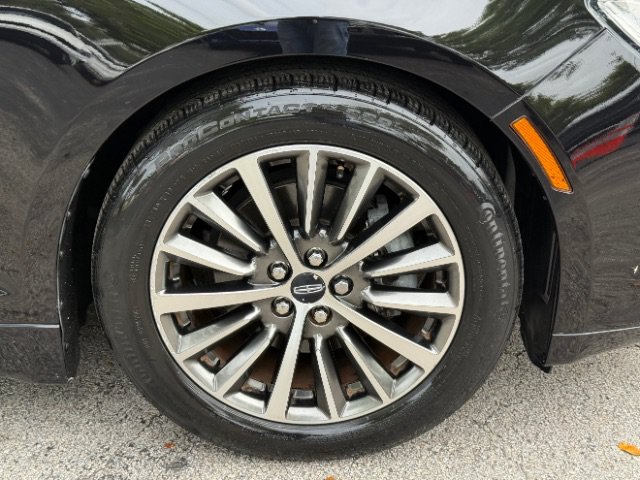 Used 2019 Lincoln MKZ Premiere FWD image 11