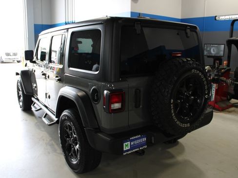 Used 2022 Jeep Wrangler Unlimited Sport AWD/4WD image 40