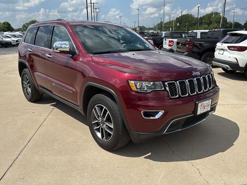 Used 2022 Jeep Grand Cherokee Limited image 7