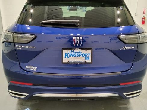 Used 2025 Buick Envision Avenir image 5