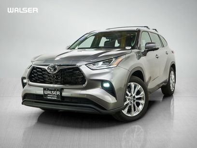Used 2025 Toyota Highlander Limited